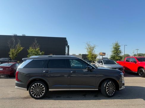New 2026 Hyundai Palisade Calligraphy FWD image 9