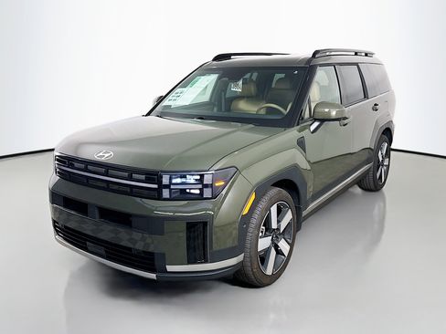 Used 2024 Hyundai Santa Fe Limited image 4