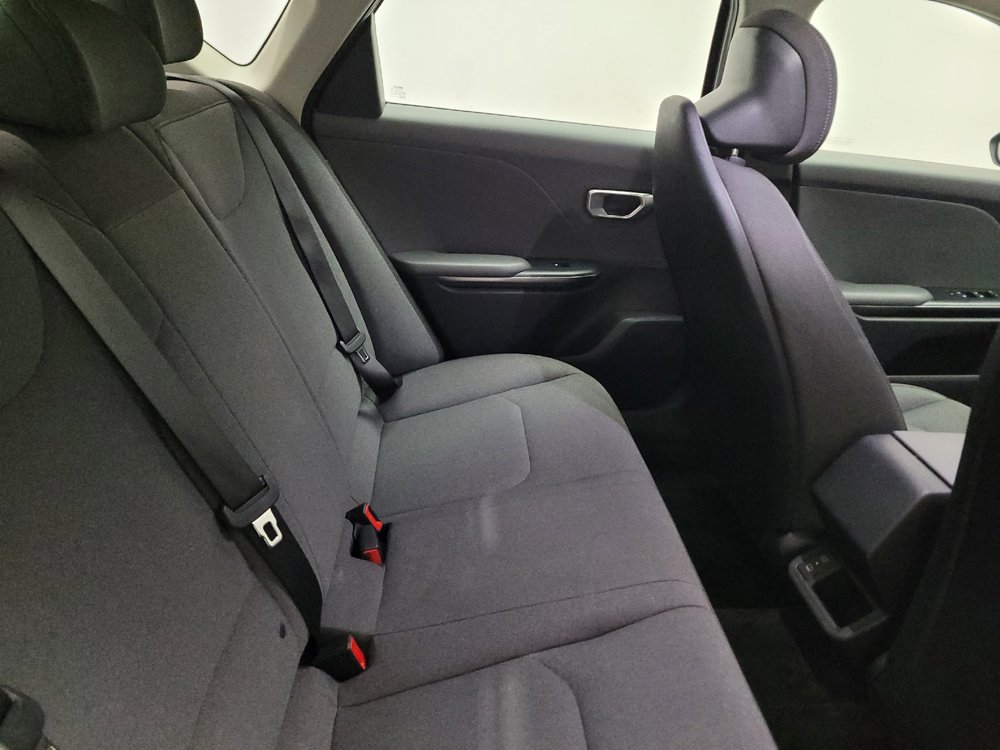 Used 2025 Kia K4 FWD image 19