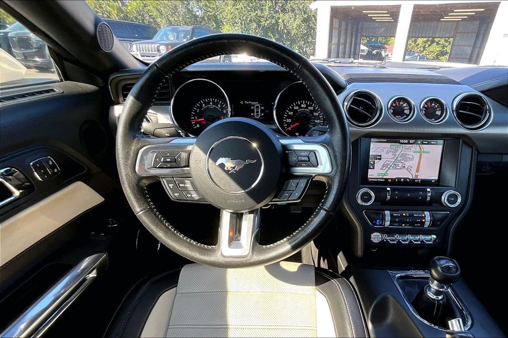 Used 2015 Ford Mustang 50 Years RWD image 10