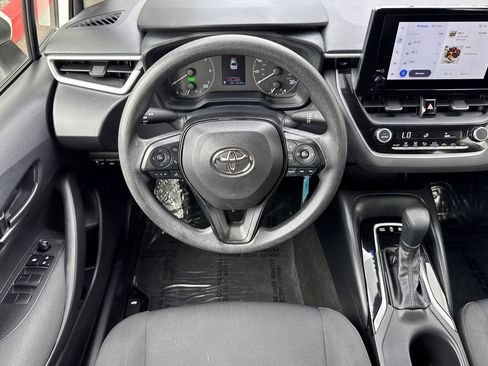 Used 2024 Toyota Corolla LE FWD image 27