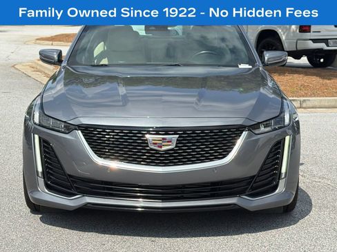 Used 2022 Cadillac CT5 Premium Luxury RWD image 2