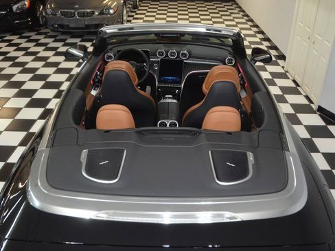 Used 2024 Mercedes-Benz CLE 450 4MATIC Cabriolet w/ Driver Assistance Package image 34