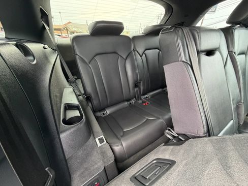 Used 2018 Audi Q7 2.0T Premium Plus w/ Premium Plus Package AWD/4WD image 14