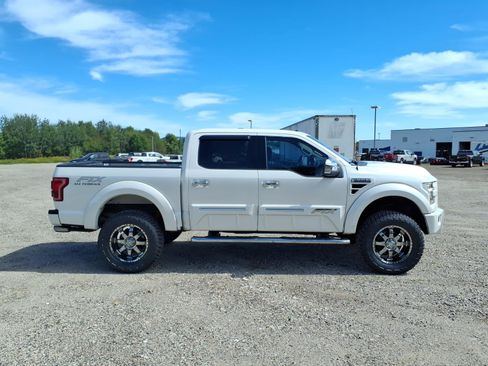 Used 2015 Ford F150 Lariat w/ Equipment Group 502A Luxury AWD/4WD image 2