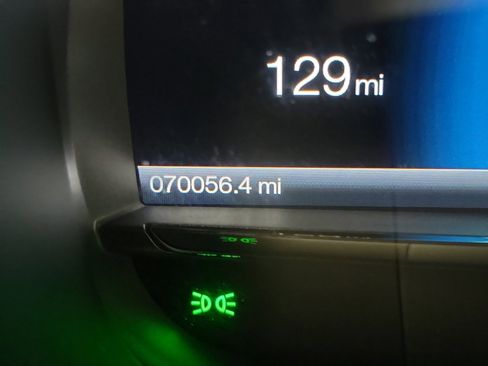 Used 2019 Ford Taurus Limited image 19