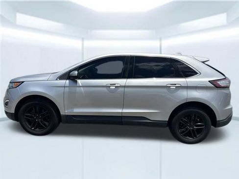 Used 2018 Ford Edge SEL w/ Ford Safe & Smart Package FWD image 10