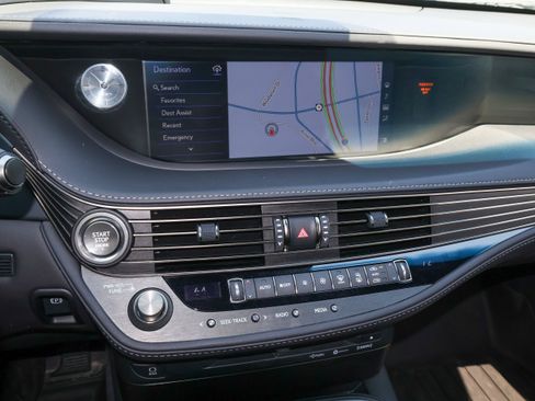 Used 2018 Lexus LS 500 AWD w/ Interior Upgrade Package image 18