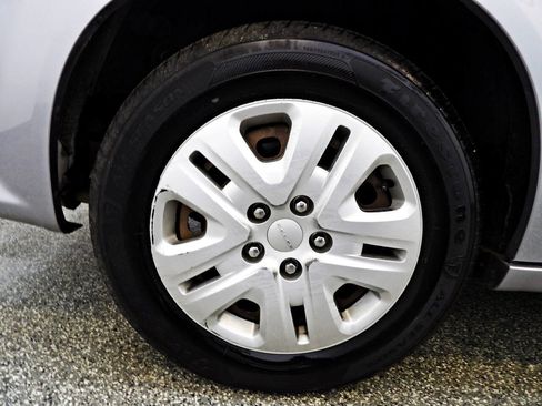 Used 2018 Dodge Grand Caravan SE w/ UConnect Hands-Free Group FWD image 19