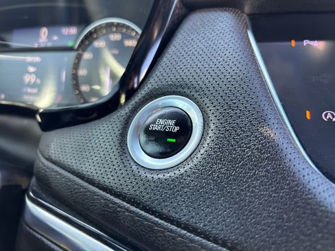 Used 2020 Cadillac XT5 Premium Luxury image 30