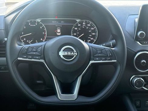 Certified 2025 Nissan Sentra SV image 7