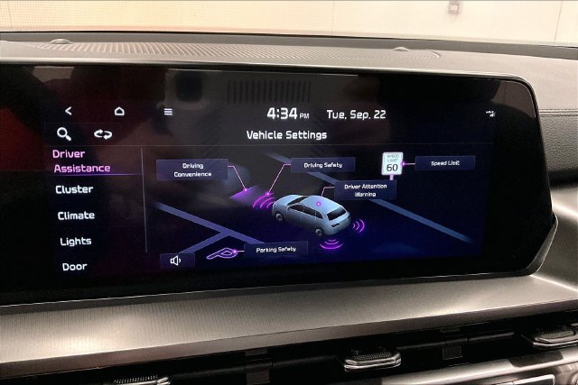 Used 2025 Kia Telluride S AWD/4WD image 35