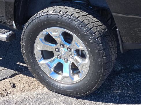 Used 2021 RAM 1500 Lone Star AWD/4WD image 16