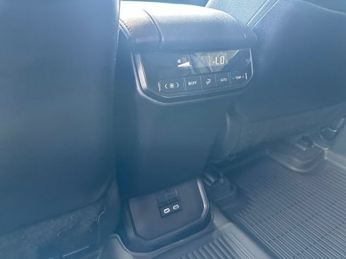 Certified 2025 Toyota Highlander XLE AWD/4WD image 22
