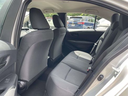 Used 2025 Toyota Corolla LE FWD image 13