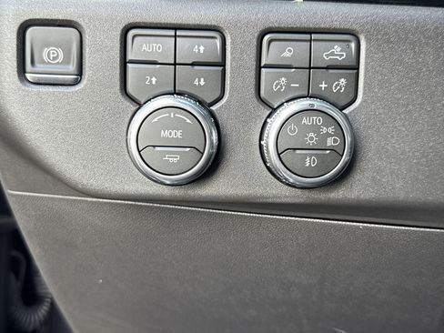 Used 2026 GMC Sierra 1500 Elevation w/ Elevation Premium Package image 19