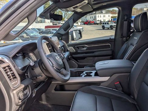 New 2026 RAM 1500 Laramie AWD/4WD image 11