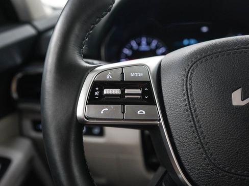 Used 2022 Kia Telluride EX w/ EX Premium Package AWD/4WD image 26