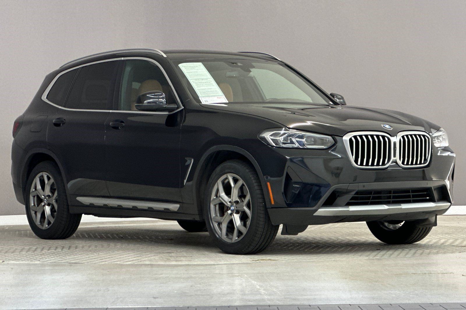 Used 2024 BMW X3 sDrive30i w/ Convenience Package RWD image 7