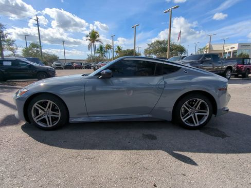 Used 2024 Nissan Z Sport w/ Floor Mat Package image 8