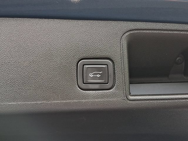 Used 2024 GMC Terrain SLE w/ Driver Convenience Package AWD/4WD image 30