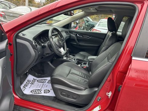 Used 2017 Nissan Rogue SL w/ SL Premium Package image 10