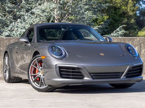 Certified 2017 Porsche 911 Carrera S RWD image 6