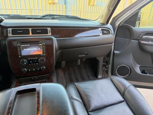 Used 2014 GMC Sierra 3500 Denali image 25