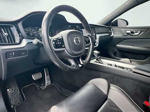 Used 2020 Volvo S60 T5 R-Design FWD image 14