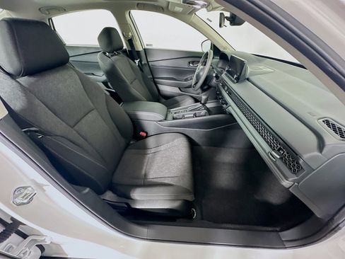 Used 2025 Honda Accord SE image 31