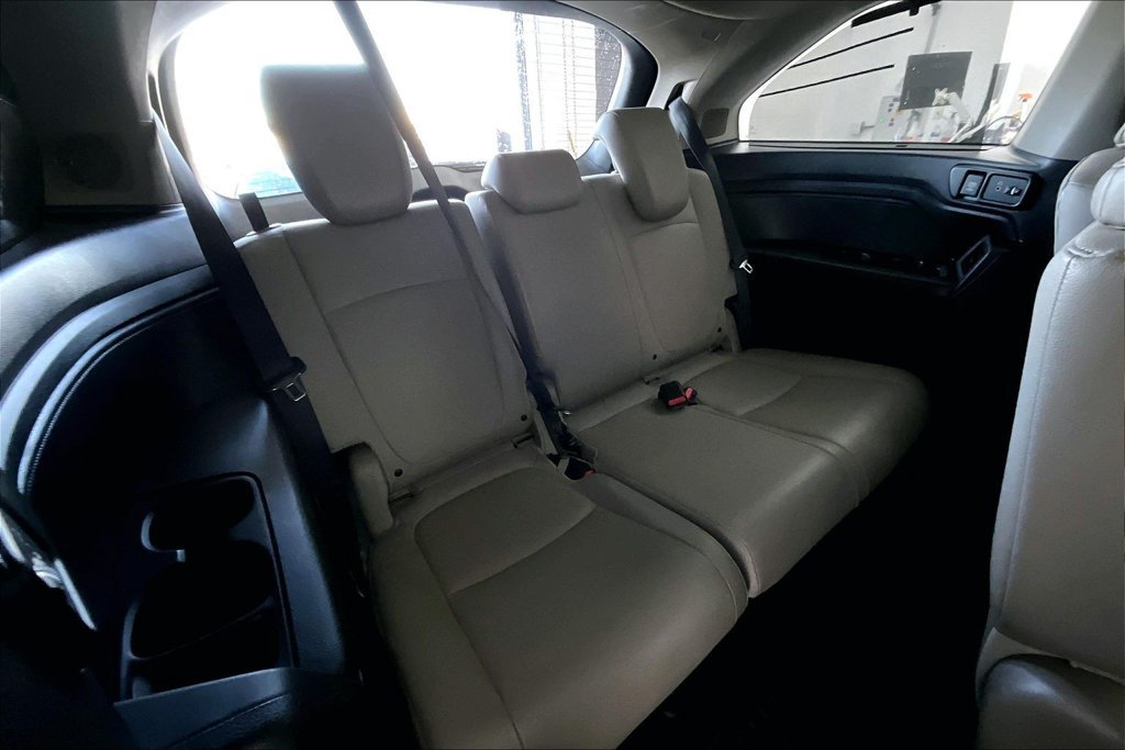 Used 2019 Honda Odyssey Elite image 32