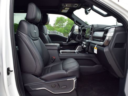 New 2026 Ford F250 Platinum AWD/4WD image 23