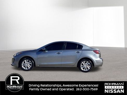 Used 2012 MAZDA MAZDA3 i Touring image 3