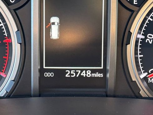 Used 2023 Toyota 4Runner TRD Off-Road Premium image 15