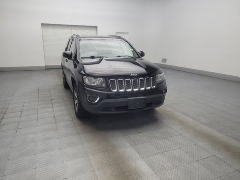 Used 2017 Jeep Compass High Altitude AWD/4WD image 13