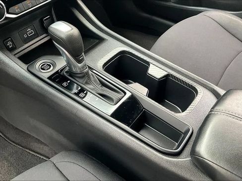Used 2025 Nissan Sentra S FWD image 17