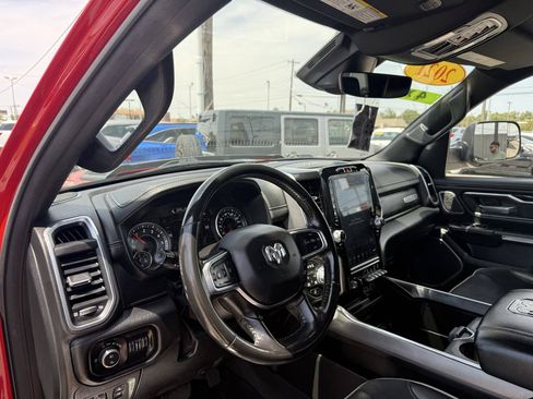 Used 2021 RAM 1500 Laramie AWD/4WD image 8
