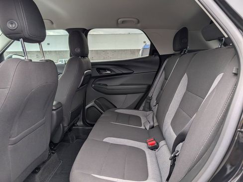 Used 2023 Chevrolet TrailBlazer LT w/ Convenience Package image 10