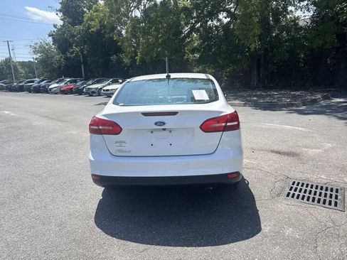 Used 2018 Ford Focus S FWD image 6