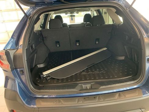 Used 2022 Subaru Outback Premium image 15