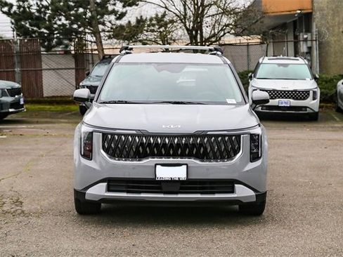 New 2026 Kia Carnival EX FWD image 2