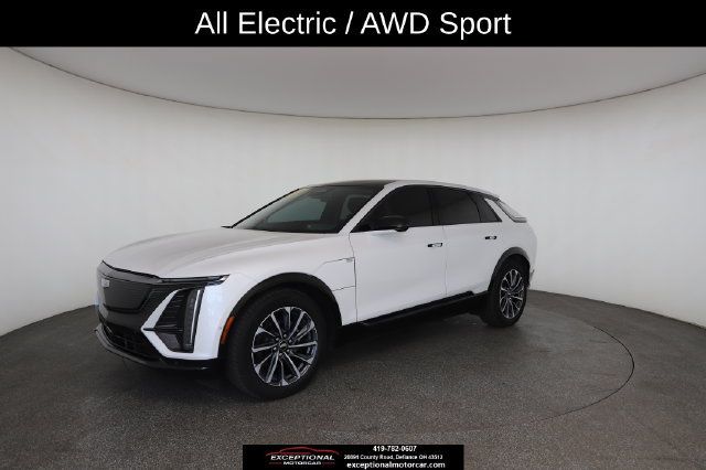 Used 2024 Cadillac Lyriq Sport w/ LPO, Floor Liner Package AWD/4WD image 3
