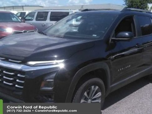 Used 2025 Chevrolet Equinox LT w/ Convenience Package II AWD/4WD image 1