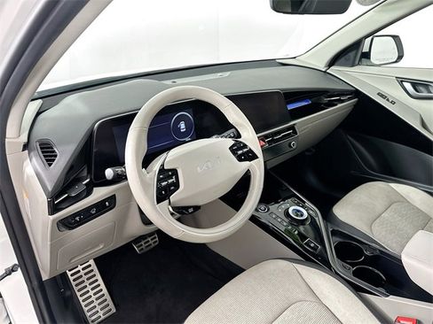 Used 2023 Kia Niro Wave w/ Wave Preserve Package image 21