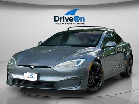 Used 2021 Tesla Model S Plaid image 7