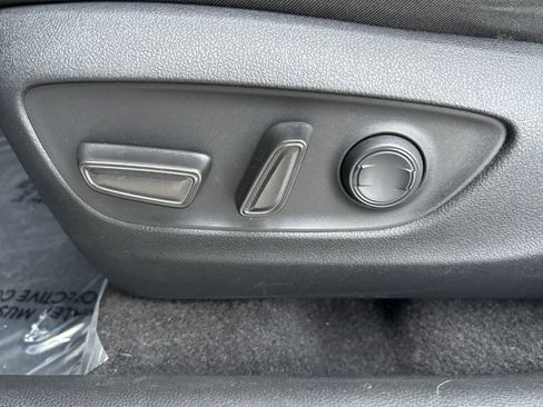 Used 2023 Toyota RAV4 XLE image 22