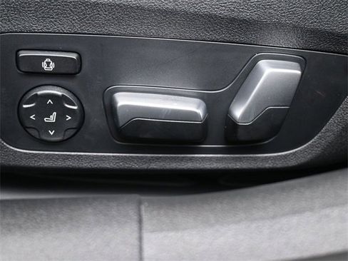 New 2026 BMW 840i xDrive image 33