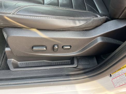 Used 2016 Ford C-MAX SEL w/ Equipment Group 302A FWD image 25