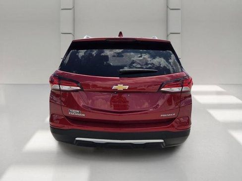Used 2022 Chevrolet Equinox Premier FWD image 4