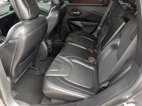 Used 2019 Jeep Cherokee Limited AWD/4WD image 21